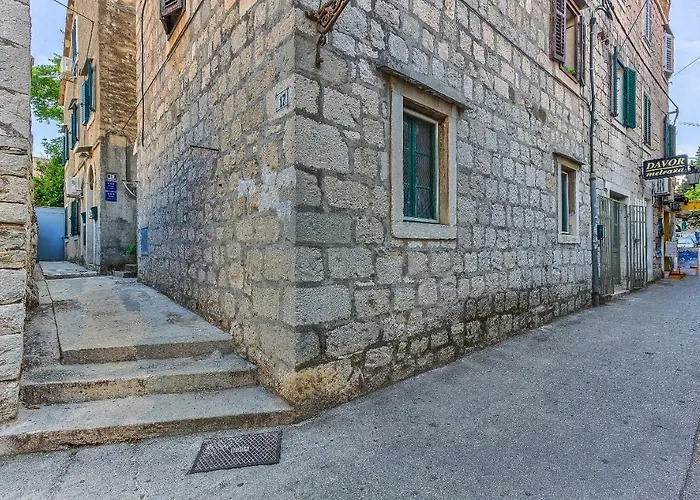 With Balcony Apartamento