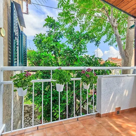 With Balcony * Split